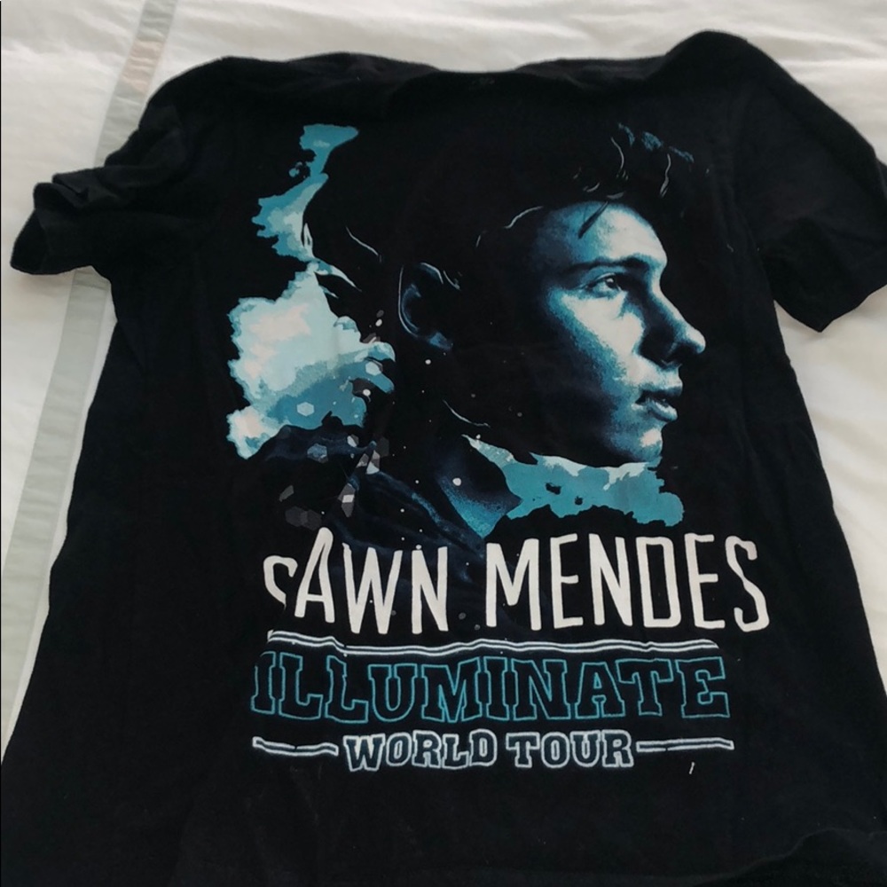 Shawn Mendes concert T-shirt